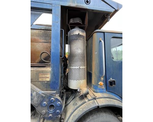 MACK MRU613 Dismantled Vehicles