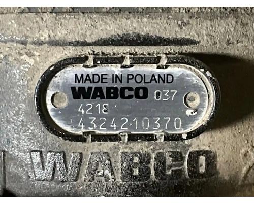  Mack Pinnacle Air Dryer #