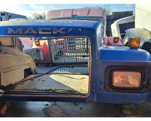 MACK RD600 Hood