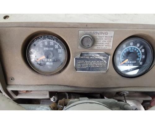  Mack RD685S Instrument Cluster #
