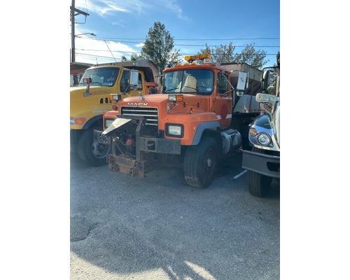 MACK RD686P Complete Vehicle For Sale by Rydemore Heavy Duty Truck Parts