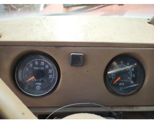  Mack RD686SX Instrument Cluster #