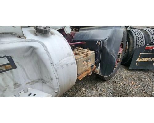  Mack RD688SX Battery Box #