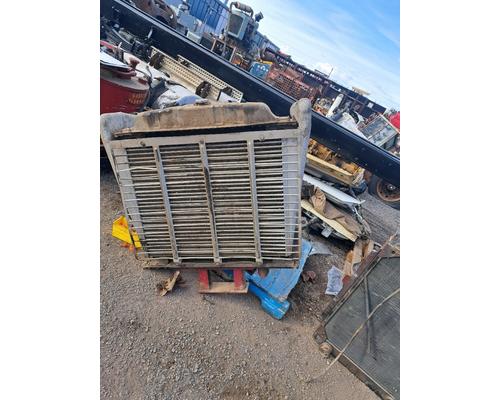 MACK RD688S Radiator