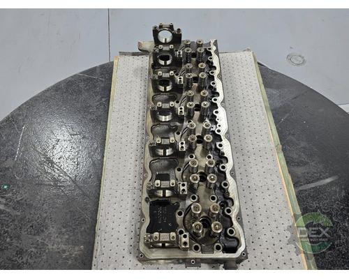 MACK Cylinder Head