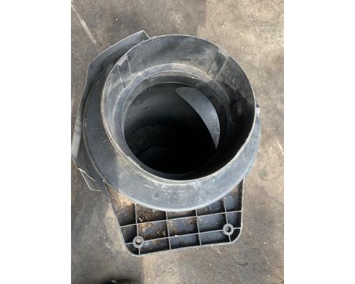 MACK  Air Cleaner