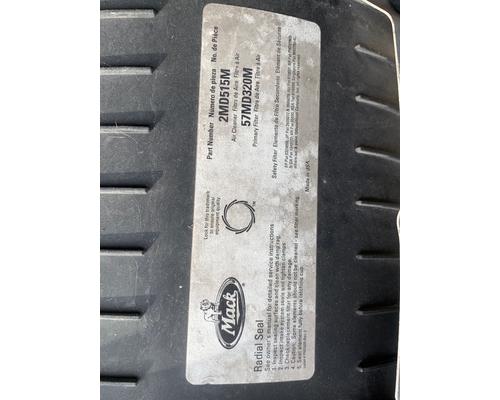 MACK  Air Cleaner