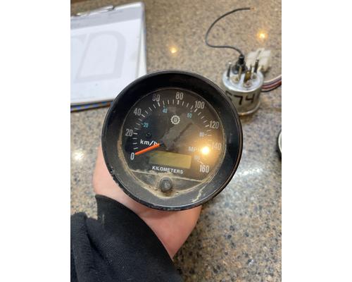 MACK  Gauges (all)