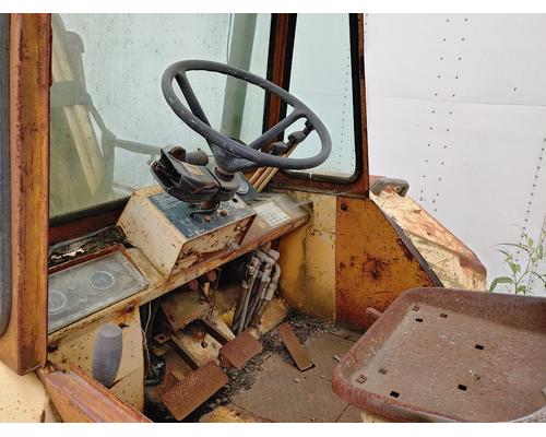 MASSEY FERGUSON MACHINE Equipment (Whole Vehicle)