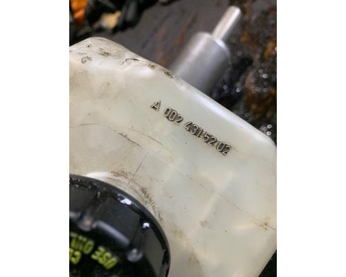 MERCEDES-BENZ Sprinter Brake Master Cylinder