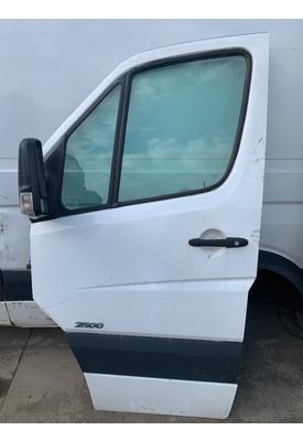 MERCEDES-BENZ Sprinter Door Assembly, Front