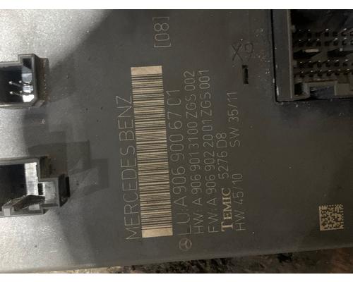 MERCEDES-BENZ Sprinter Fuse Box