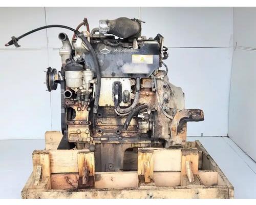  Mercedes MBE 900 Engine Assembly #