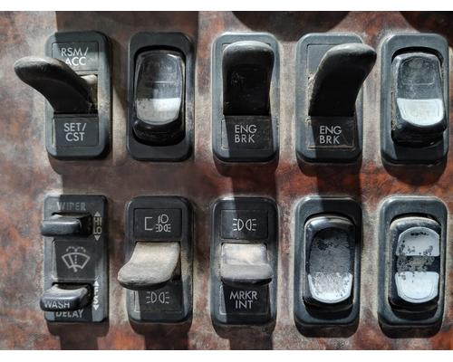 MERCEDES MBE4000 Instrument Cluster