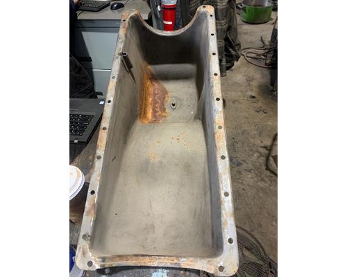 MITSUBISHI FUSO FE84D Oil Pan