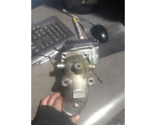 MITSUBISHI 4M50 Throttle Body Assembly