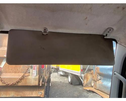  Mitsubishi FE85D Visor #