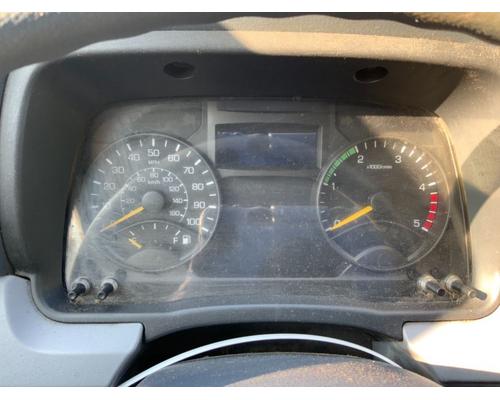  Mitsubishi FEC92S Instrument Cluster #
