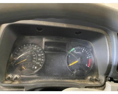  Mitsubishi FEC92S Instrument Cluster #