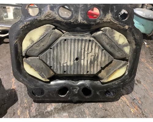 PACCAR MX13 Engine Mounts