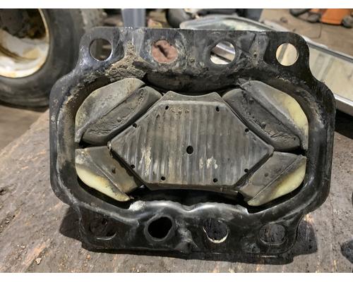 PACCAR MX13 Engine Mounts
