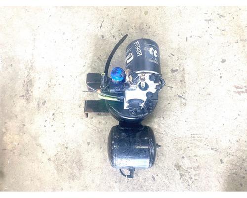  Peterbilt 320 Air Dryer #