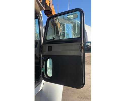 PETERBILT 330 Cab