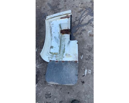 PETERBILT 330 Fender