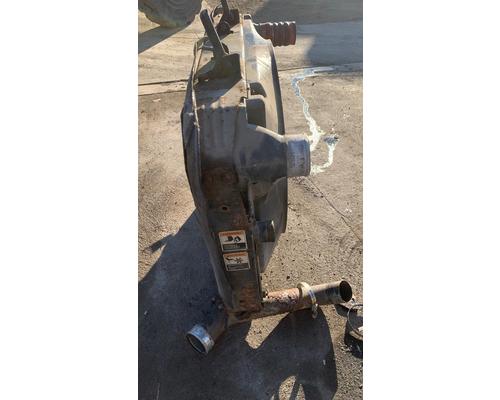 PETERBILT 330 Radiator