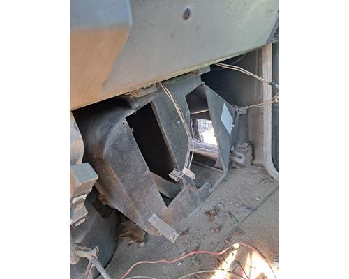 PETERBILT 335 Cab or Cab Mount