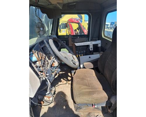 PETERBILT 335 Cab or Cab Mount