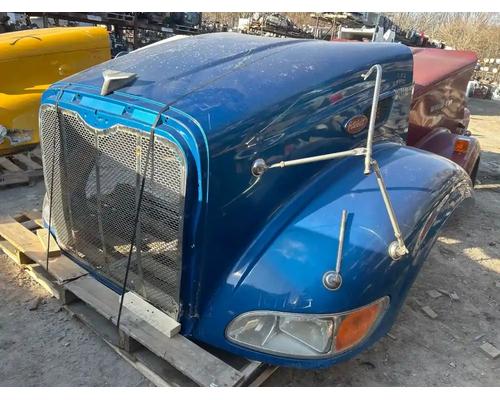 peterbilt-335-hood #1443289