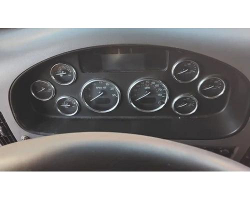 peterbilt-348-instrument-cluster #1442101