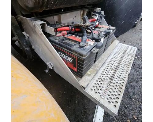 Peterbilt 365 Battery Box # Peterbilt 365 Battery Box #