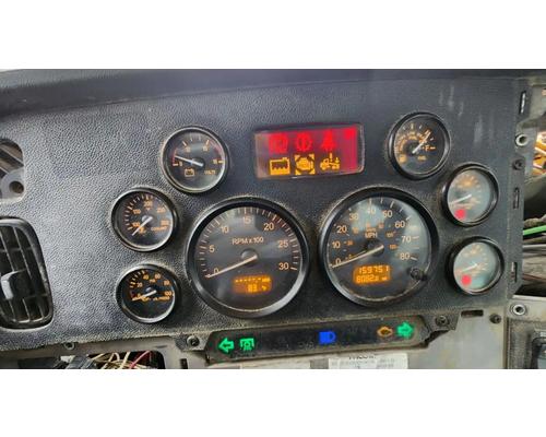  Peterbilt 365 Instrument Cluster #