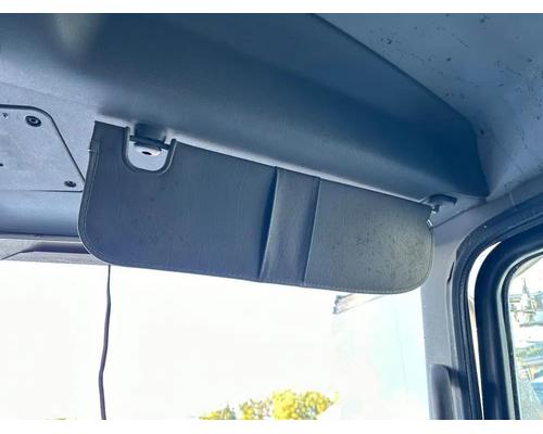 Peterbilt 365 Visor #