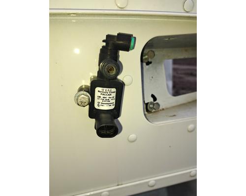 PETERBILT 377 Cab or Cab Mount