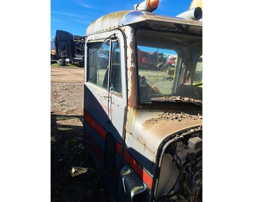 PETERBILT 377 Cab