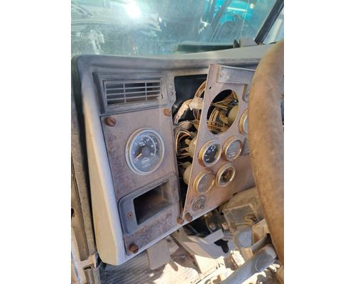PETERBILT 377 Cab
