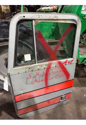 PETERBILT 377 Door Assembly, Front