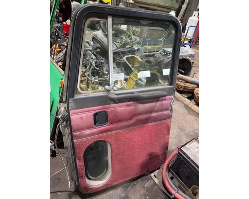 PETERBILT 377 Door Assembly, Front