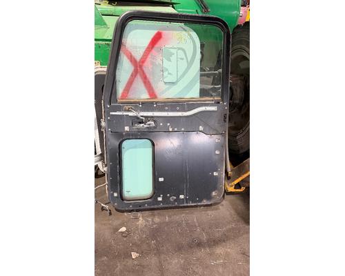 PETERBILT 377 Door Assembly, Front
