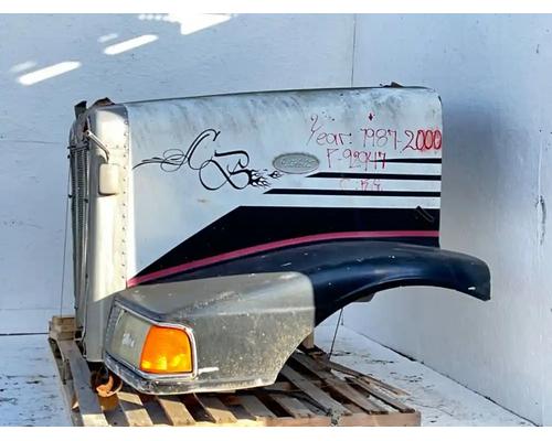 peterbilt-377-hood #1439604