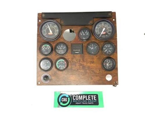  Peterbilt 377 Instrument Cluster #