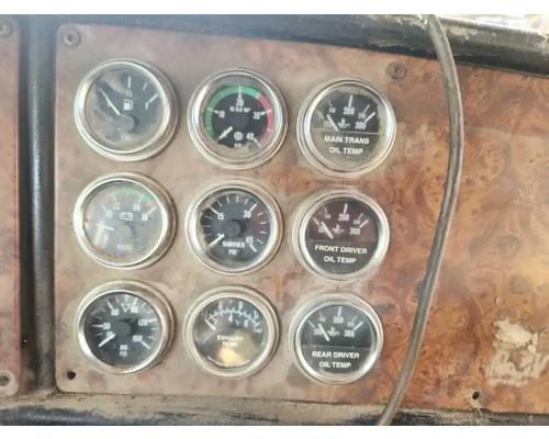  Peterbilt 378 Instrument Cluster #