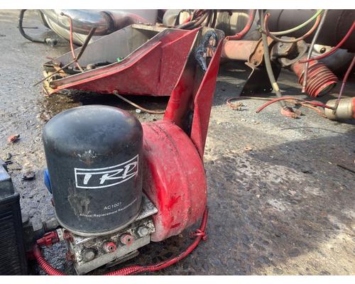  Peterbilt 379 Air Dryer #