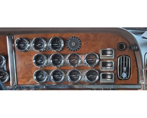  Peterbilt 379 Instrument Cluster #