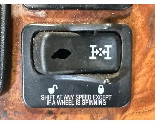  Peterbilt 379 Instrument Cluster #