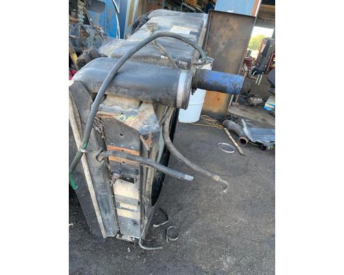 PETERBILT 379 Radiator