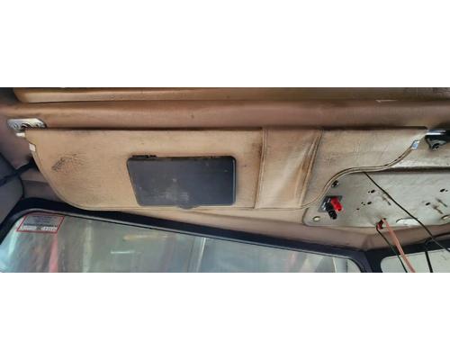  Peterbilt 379 Visor #